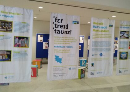 Ausstellung über Fairtrade-Towns in Schleswig-Holstein
