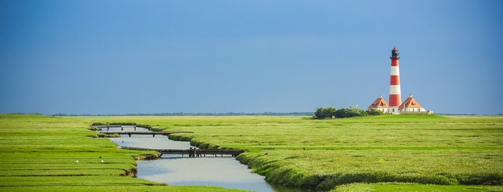 Der Leuchtturm Westerhever ist unser Newsletter Covermotiv